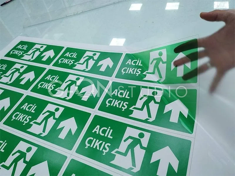 Yangın Dolabı Fosforlu Levhası