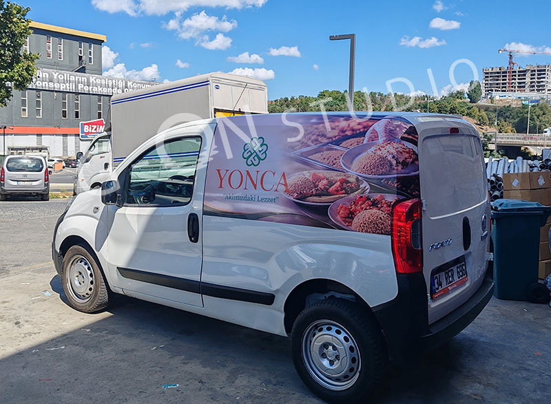 Yonca Yemek yeni aracına uygulanmış tam araç giydirme